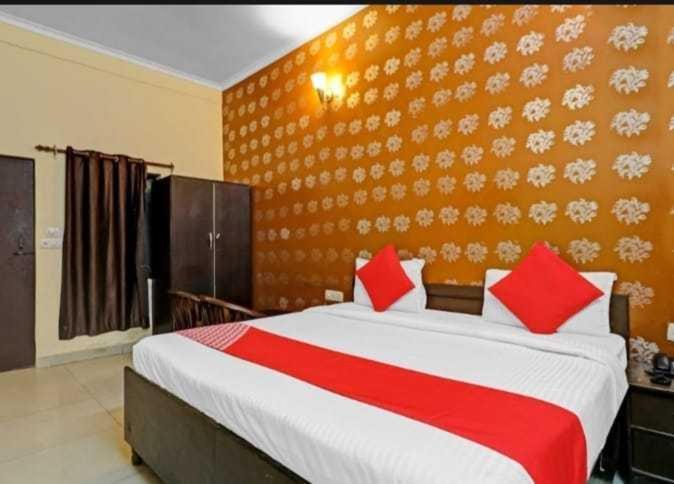 Super Hotel O Global نيودلهي المظهر الخارجي الصورة