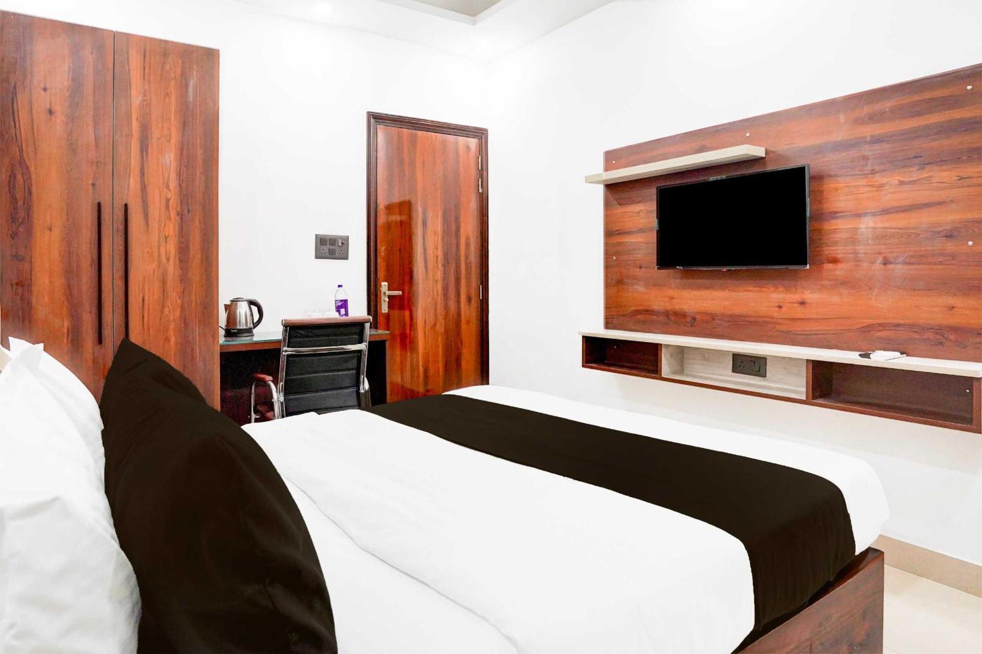 Super Hotel O Global نيودلهي المظهر الخارجي الصورة