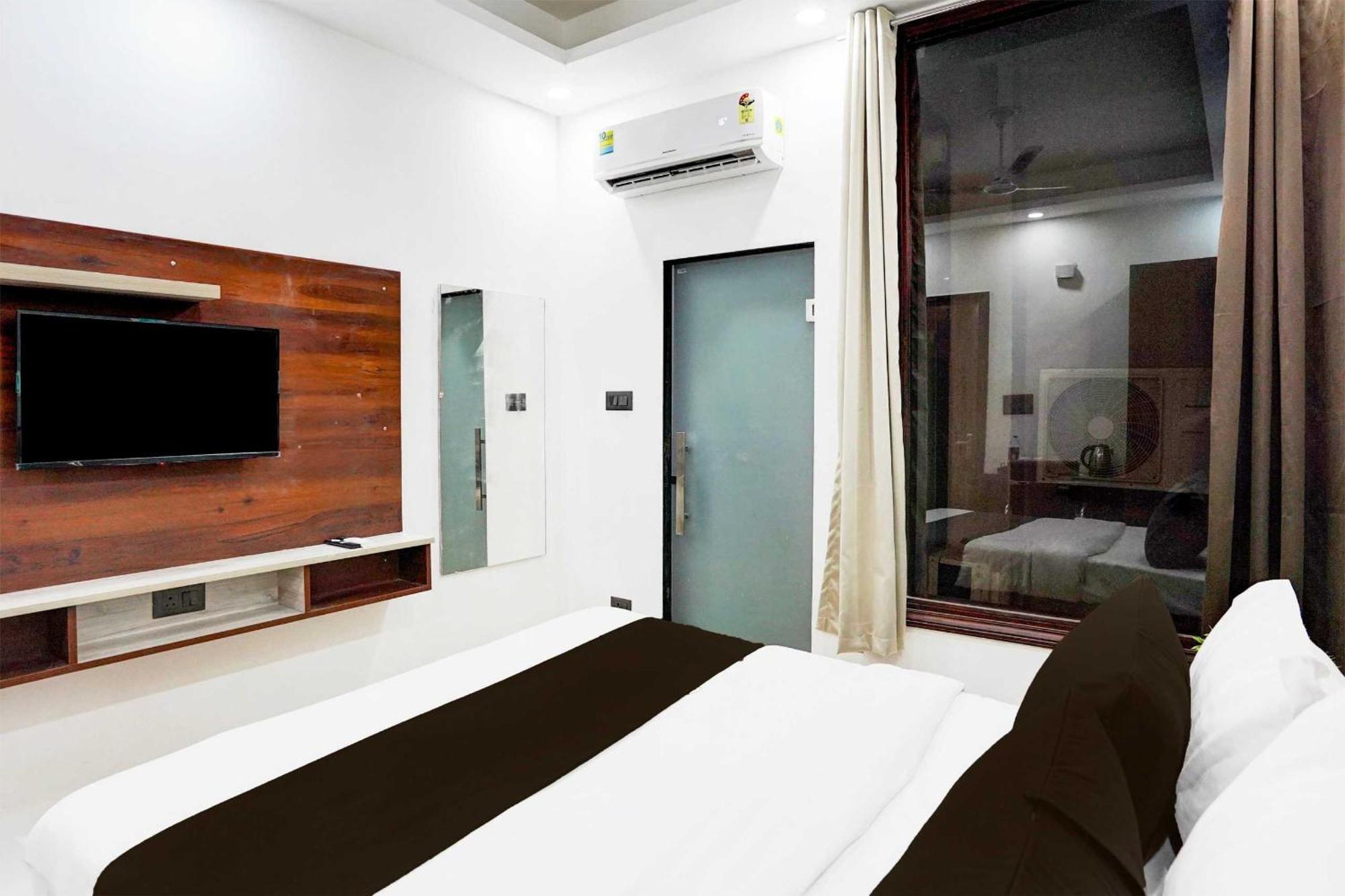 Super Hotel O Global نيودلهي المظهر الخارجي الصورة