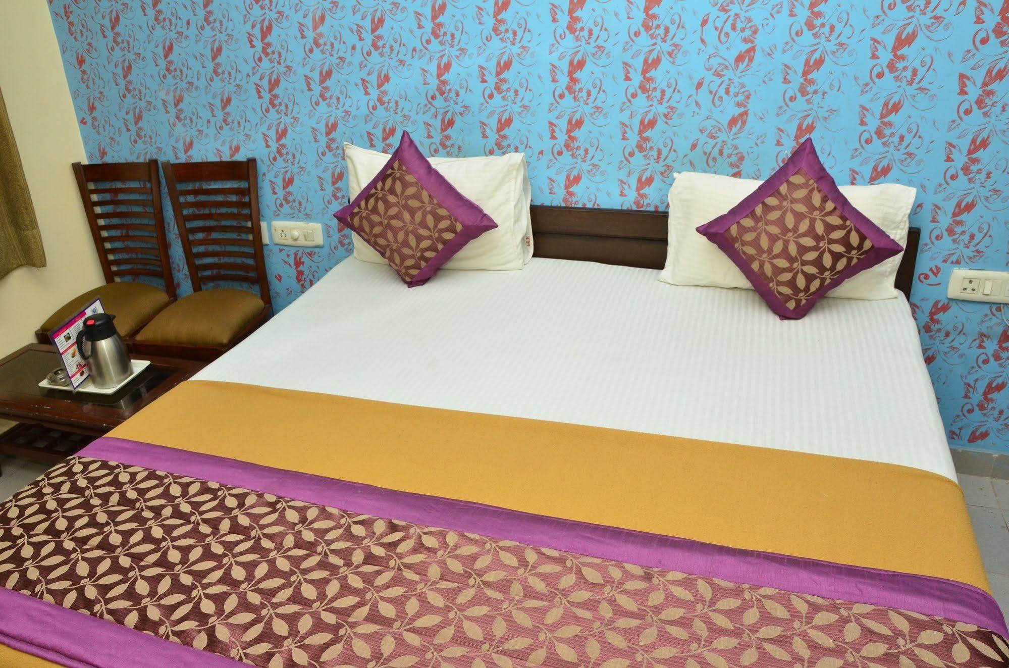 Super Hotel O Global نيودلهي المظهر الخارجي الصورة